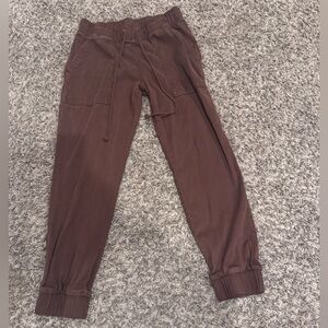 Cloth & Stone Brown Jogger Pants – Size Small